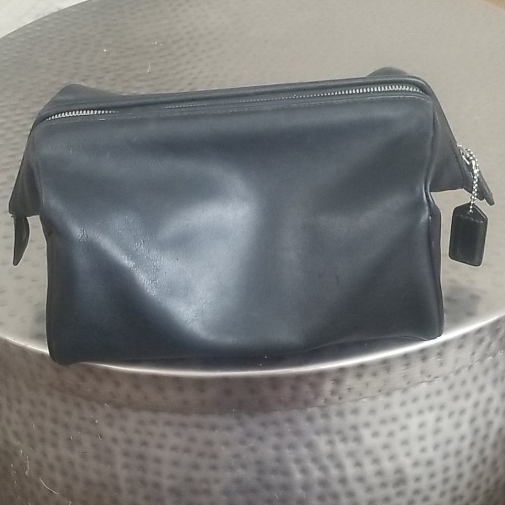 Coach dopp kit